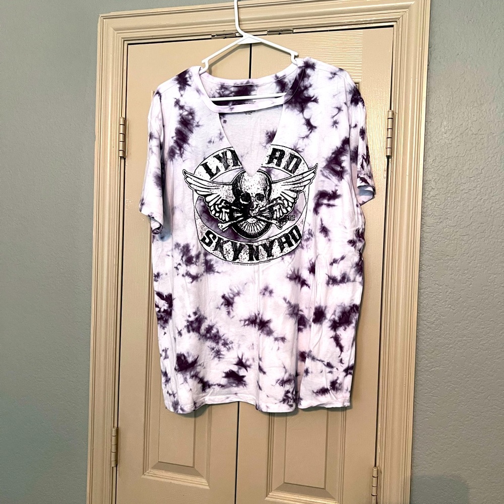 NWOT Torrid Lynyrd Skynyrd cutout T-shirt